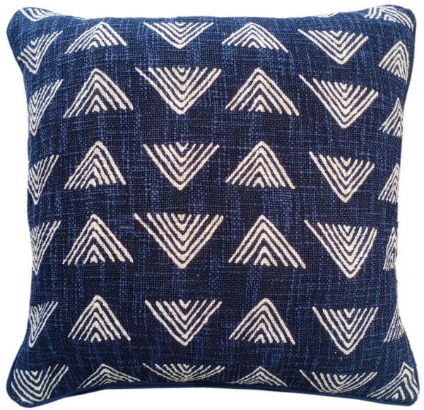 TRIANGLE PRINT ON LOOSE WEAVE INDIGO  45 X 45